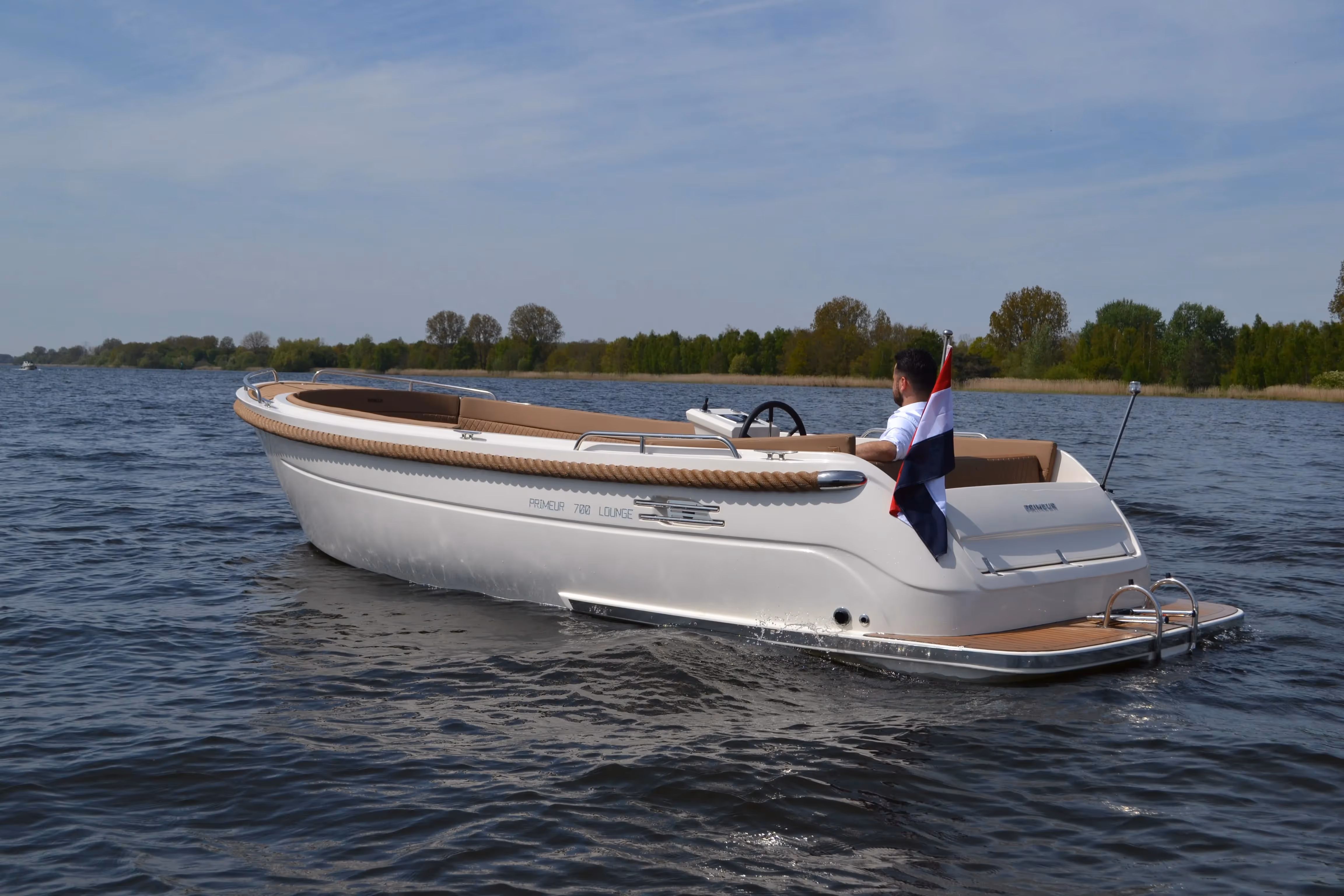 Primeur 700 Lounge