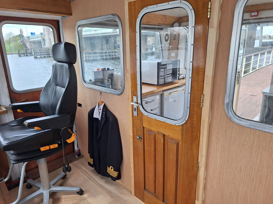 Dagpassagiersschip 152 pers