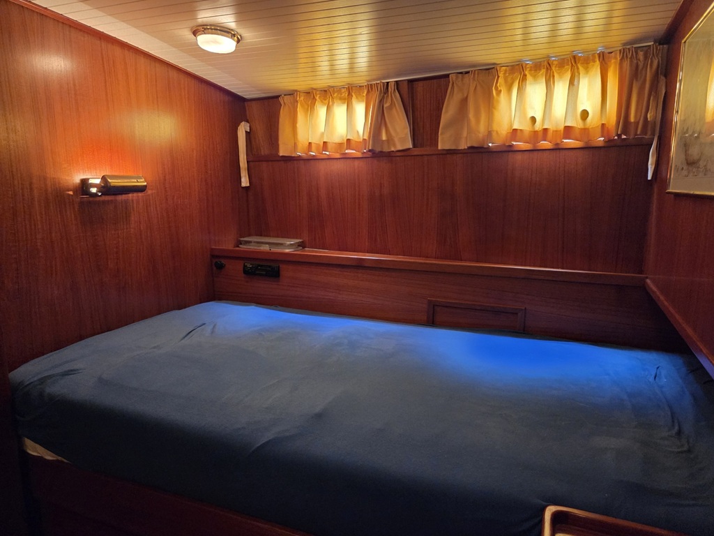 Valk Spiegelkotter 15.50