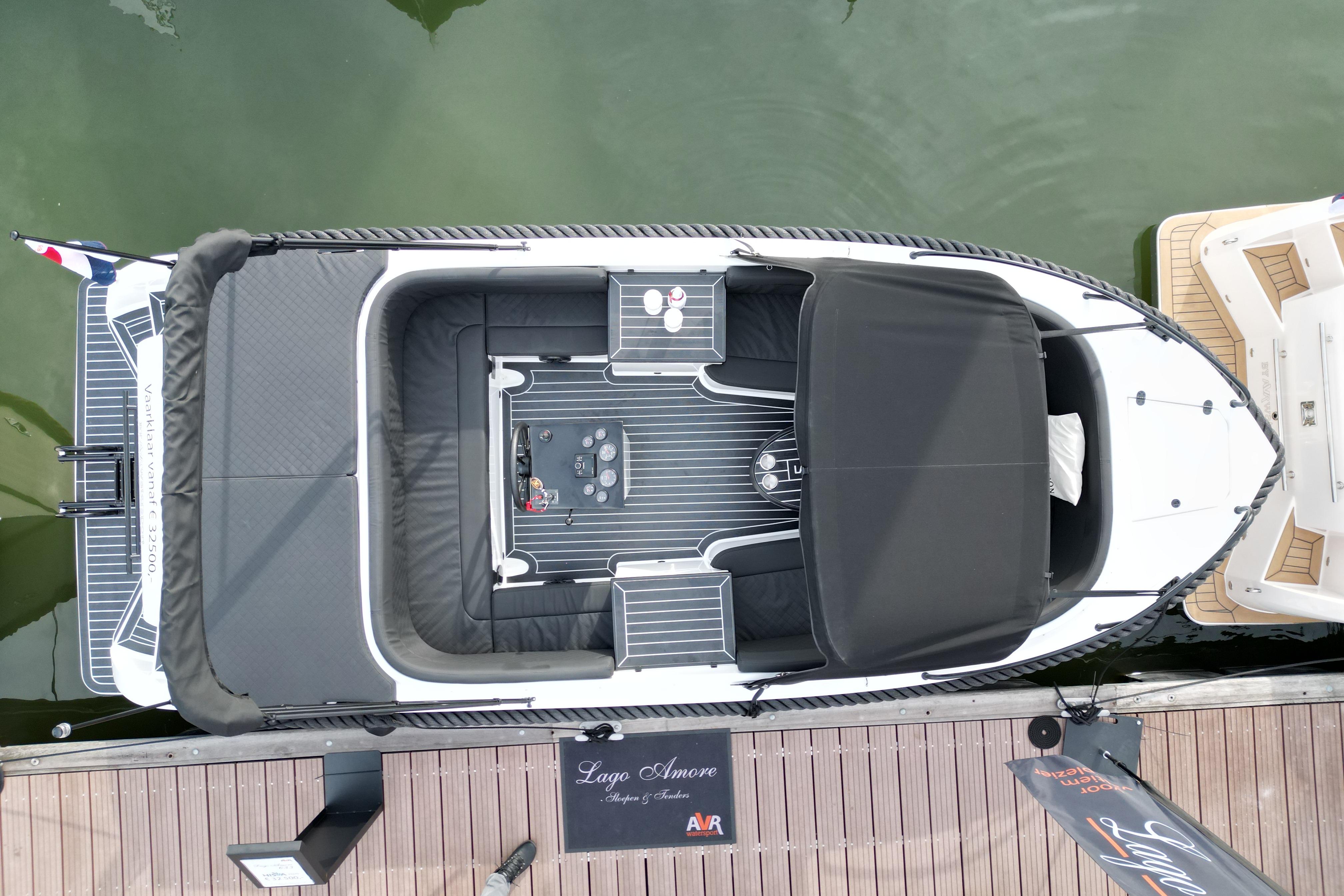 Lago Amore 633 Tender