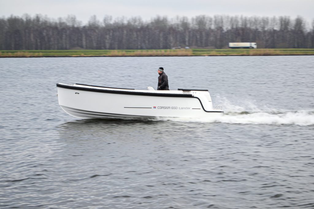 Corsiva 650 tender DE GROOTSTE SLOEPENSHOWROOM VAN NEDERLAND