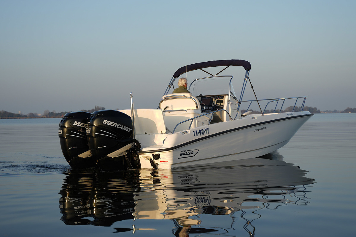 Boston Whaler 270 Dauntless