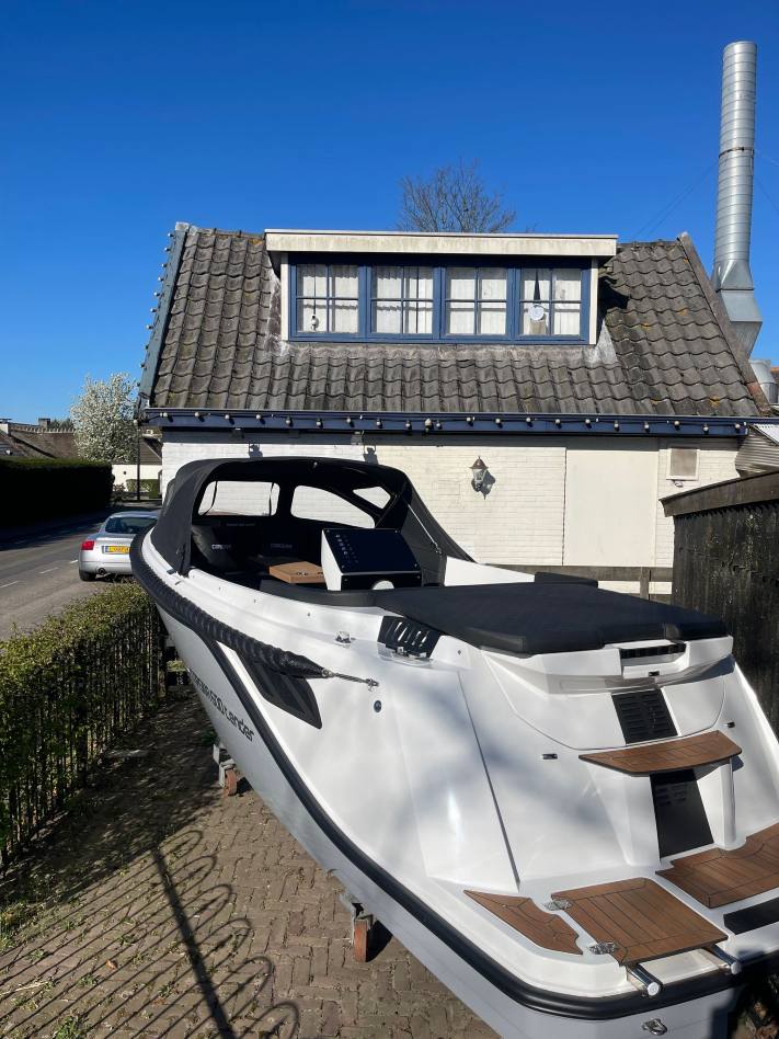 Corsiva 600 tender DEMO Loosdrecht 