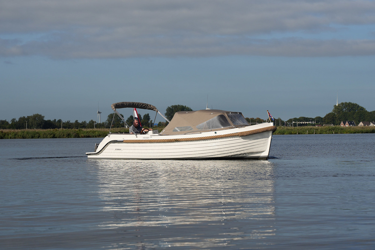 Interboat Intender 780