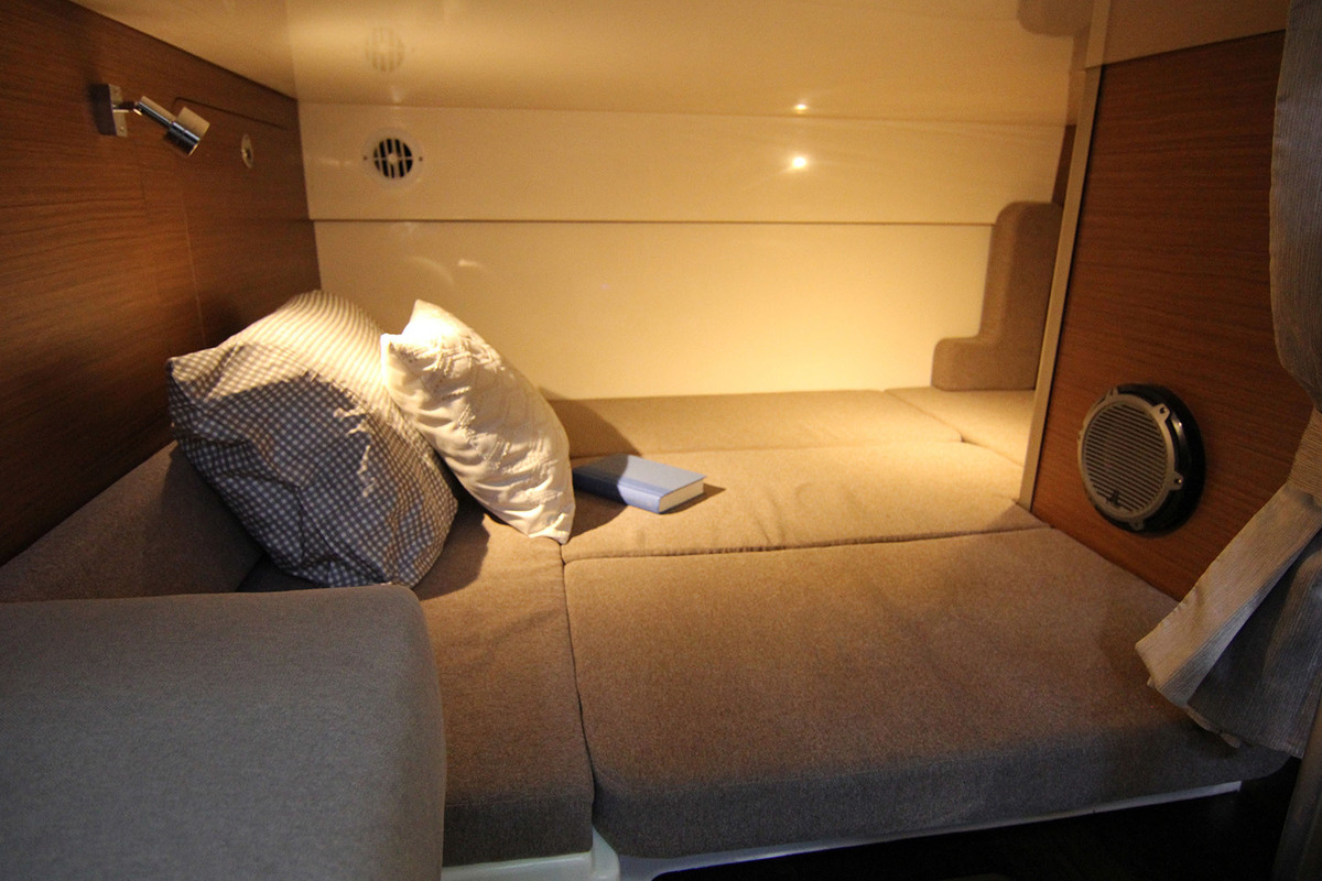 Boston Whaler 345 Conquest