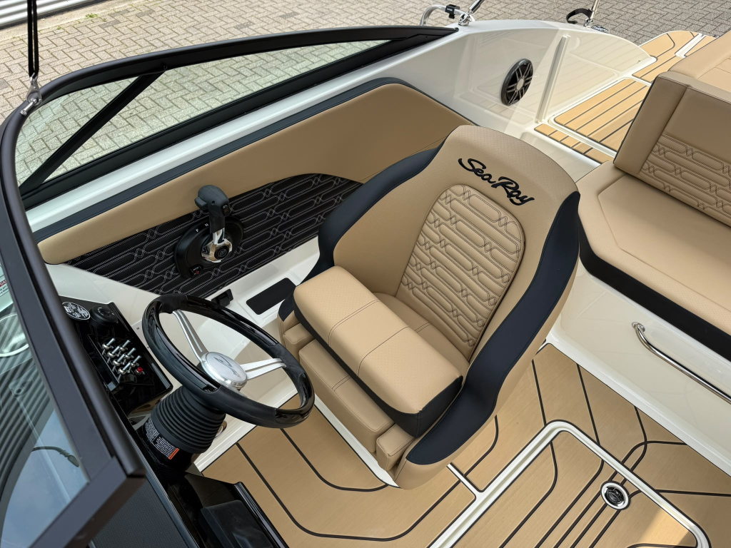Sea Ray SPX 190