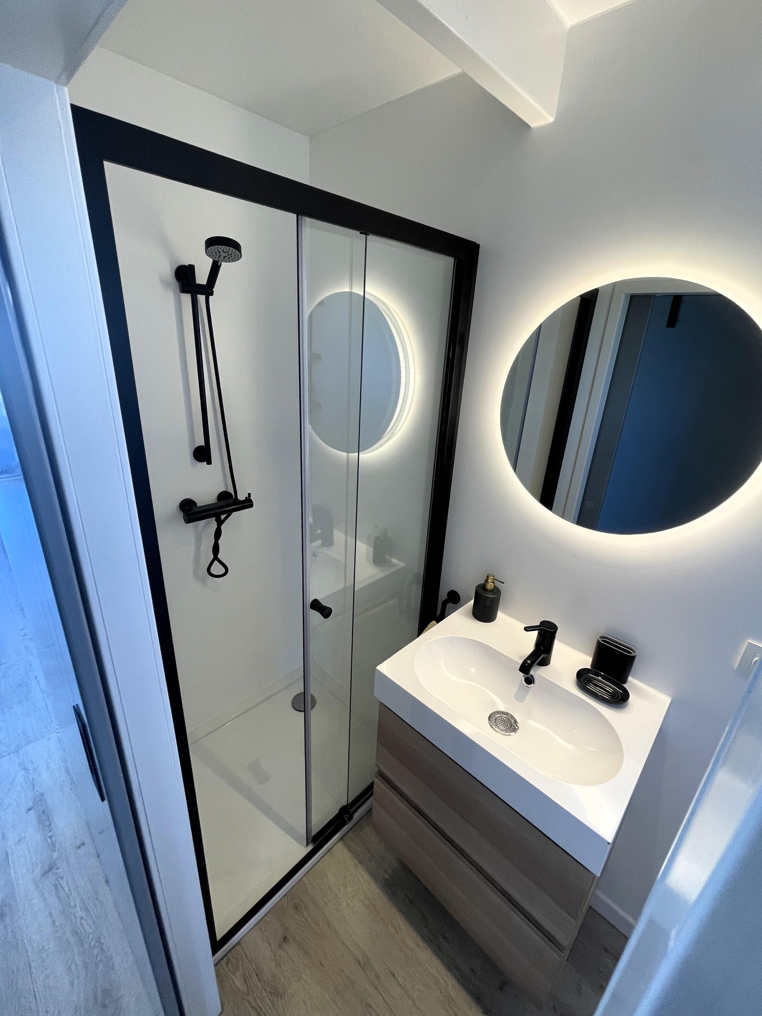 Surla 15 Houseboat Zelfvoorzienend