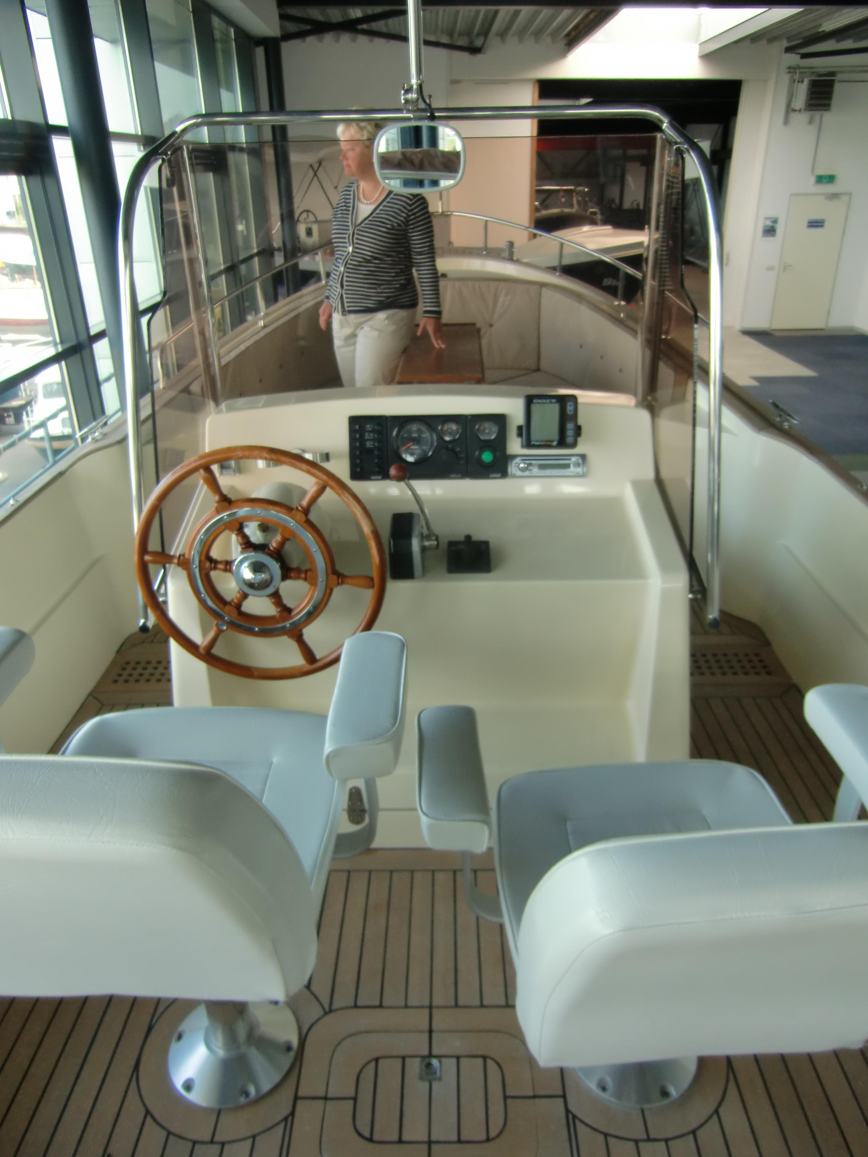 Bellus Open Launch 750