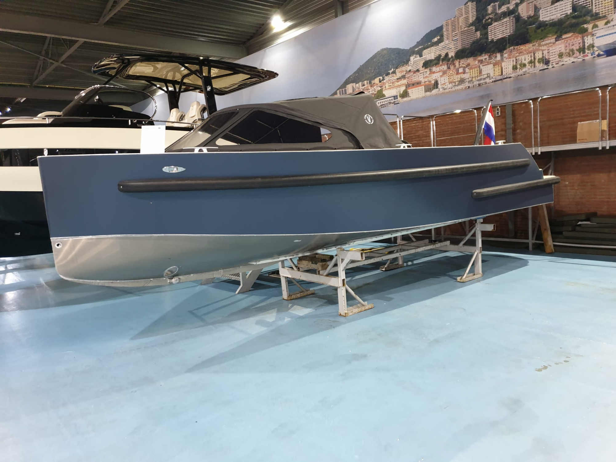 Van Vossen Tender 777 met Honda 150 pk