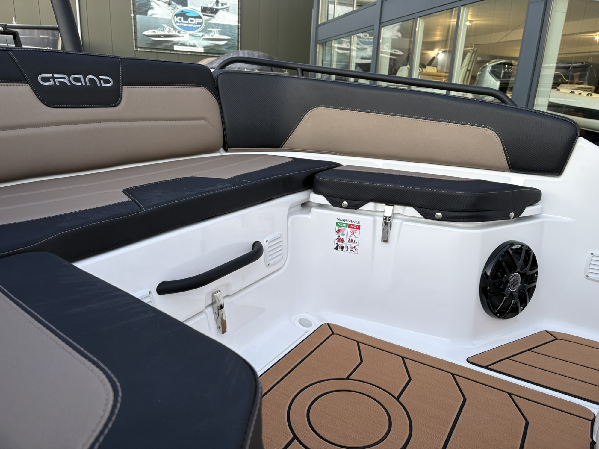 Grand Ribs Grand Golden Line G680 met Mercury 200 pk V8 op voorraad!