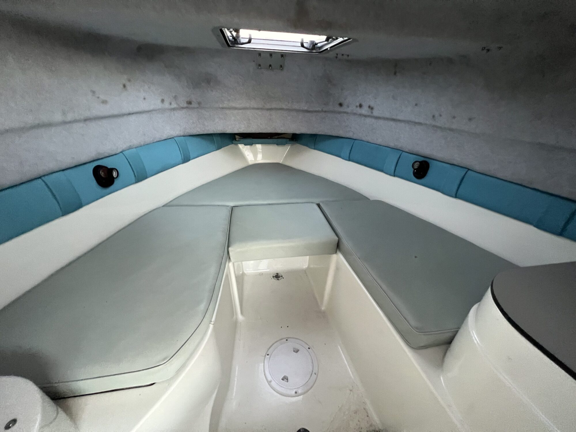 Celebrity 2500 Fish Hawk