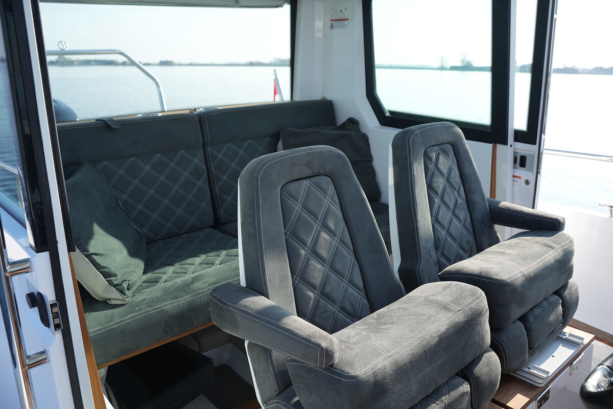 Axopar 28 Cabin - AC