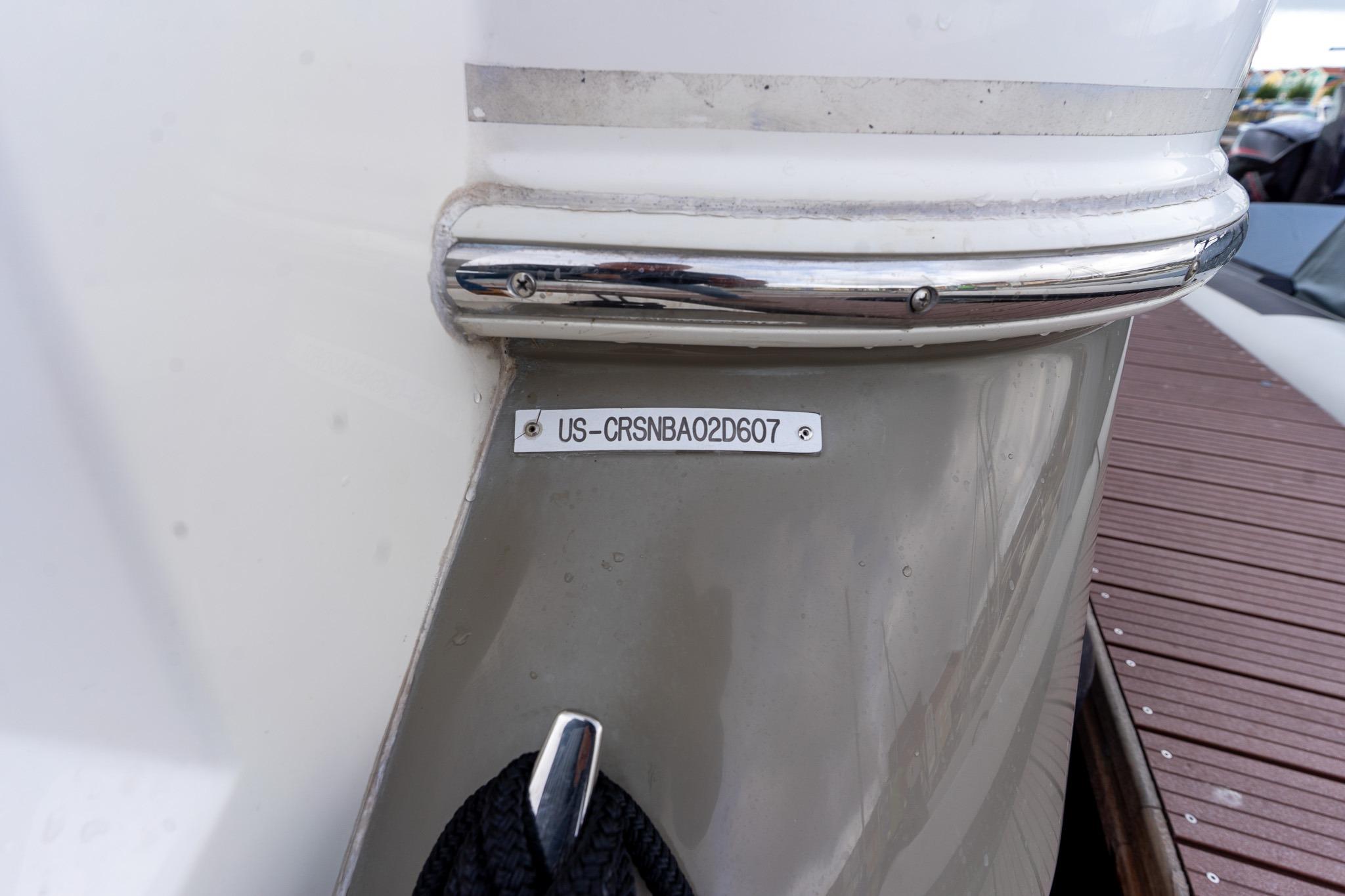 Cruisers Yachts 415 Express Motoryacht