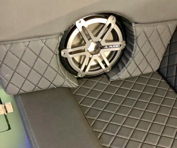 Triple X 800 DE GROOTSTE SLOEPENSHOWROOM VAN NEDERLAND