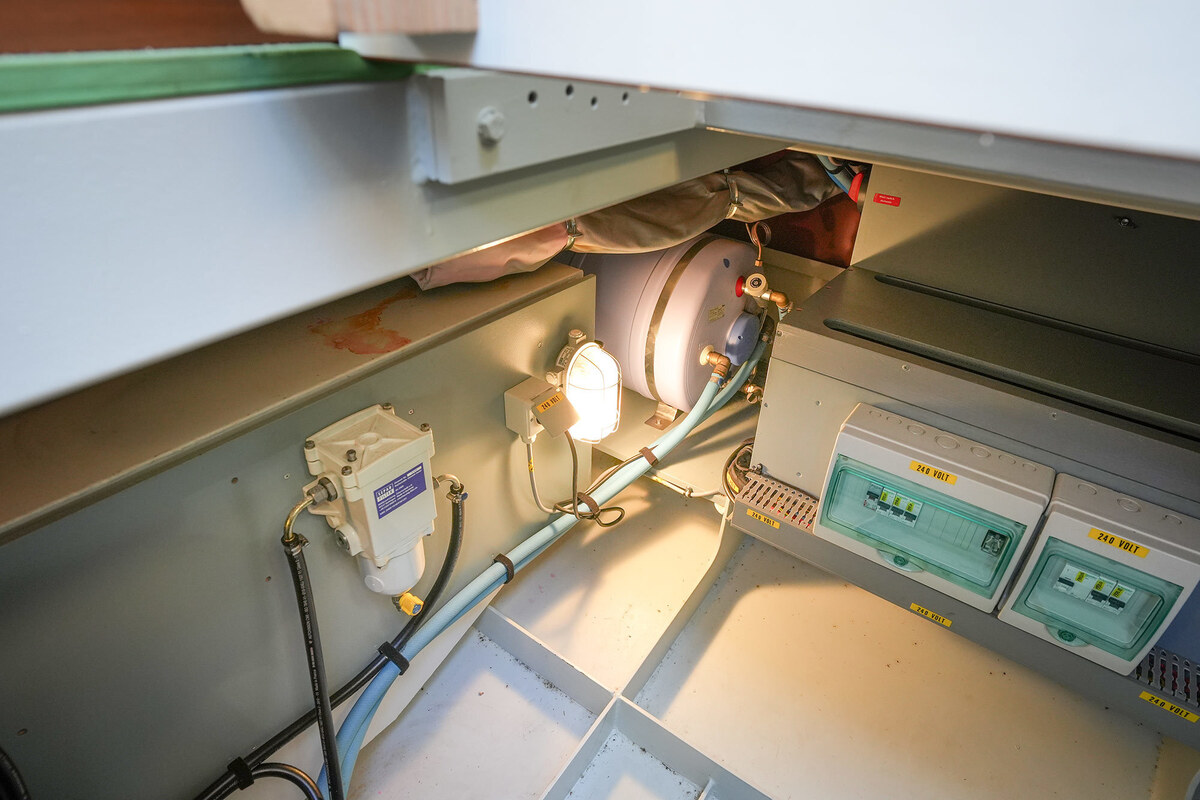 Linssen Grand Sturdy 410 AC Variotop met stabilisator