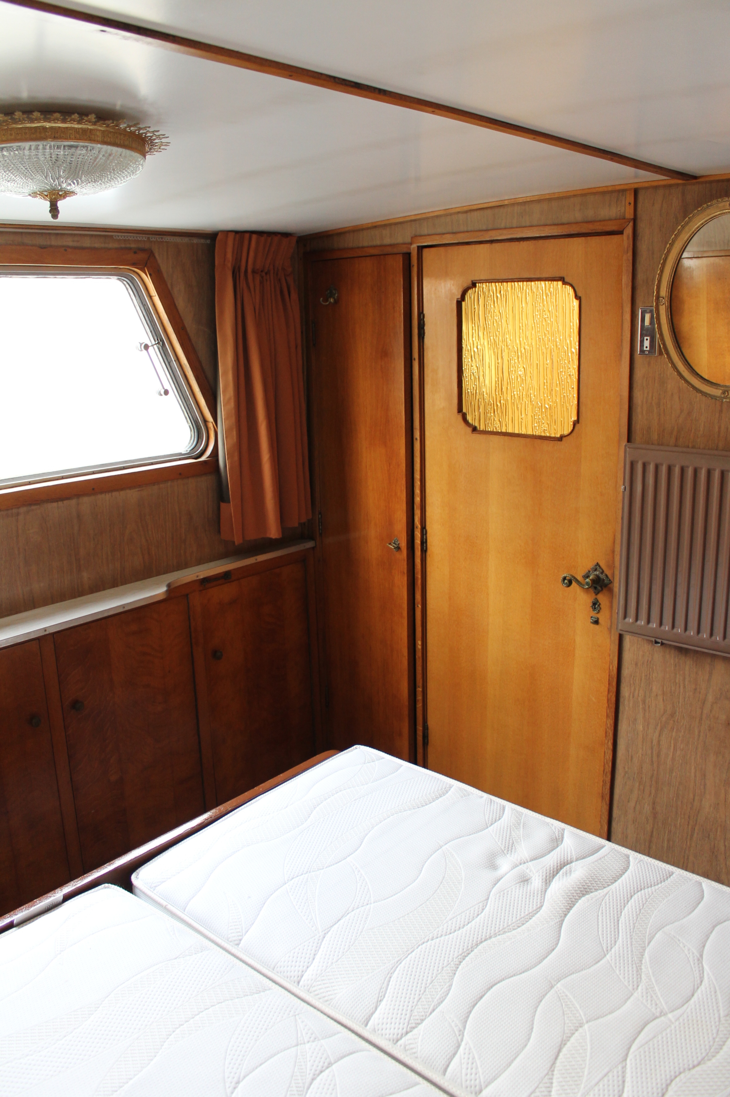 Tjalk Varend Woonschip 19.99