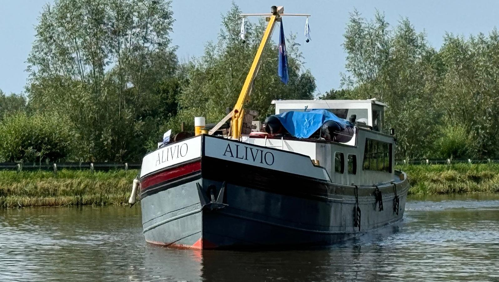 Luxe-Motor Luxe Motor 27.70 VS Varend Woonschip