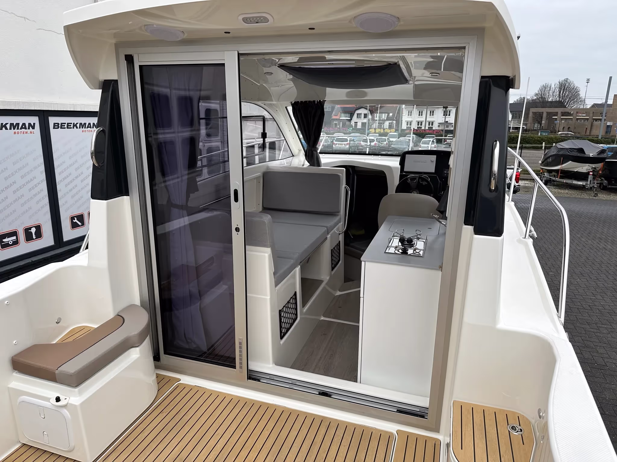 Quicksilver 755 Weekend