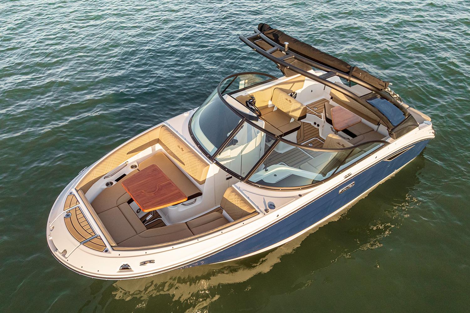 Sea Ray SDX 230