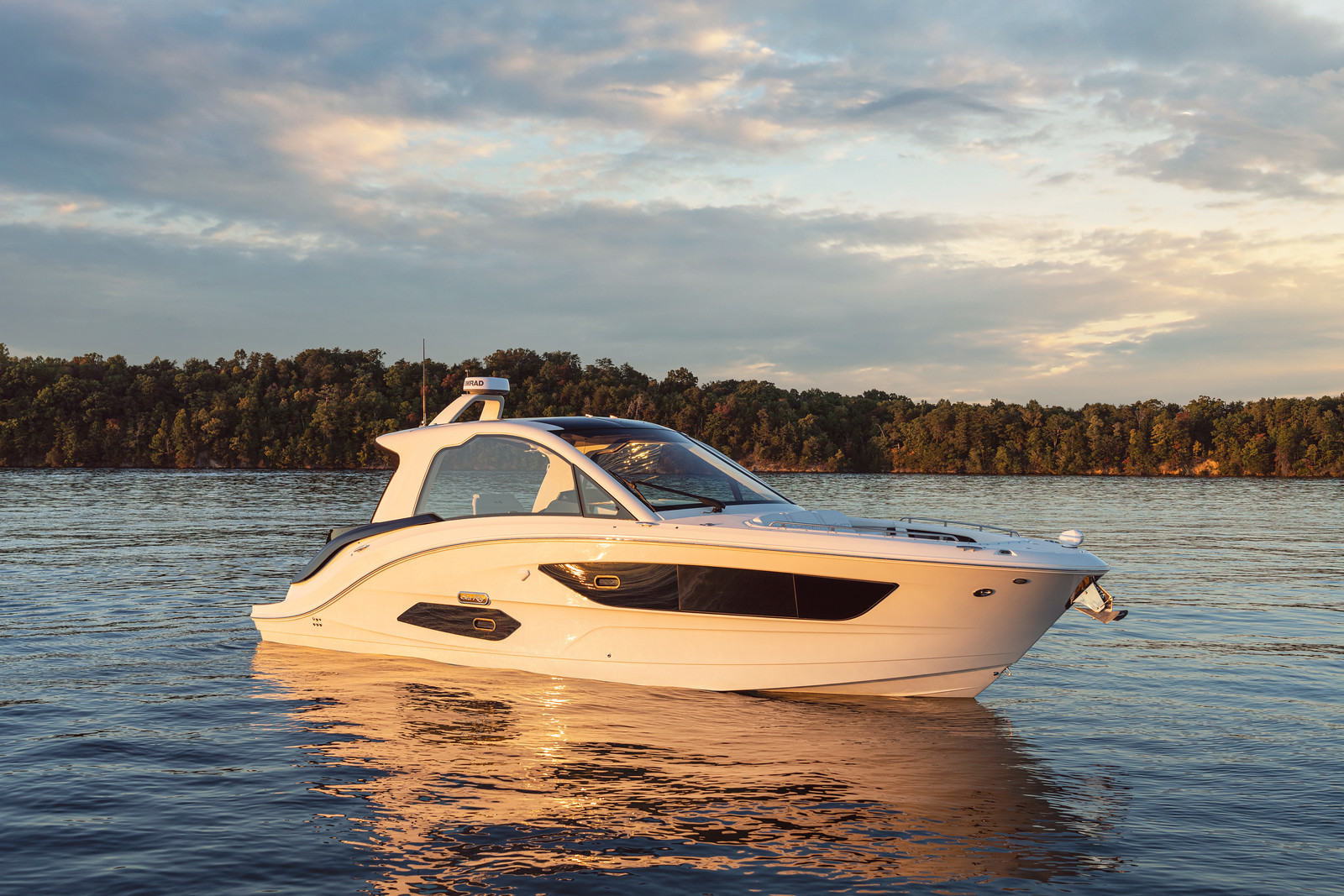 Sea Ray Sundancer 370