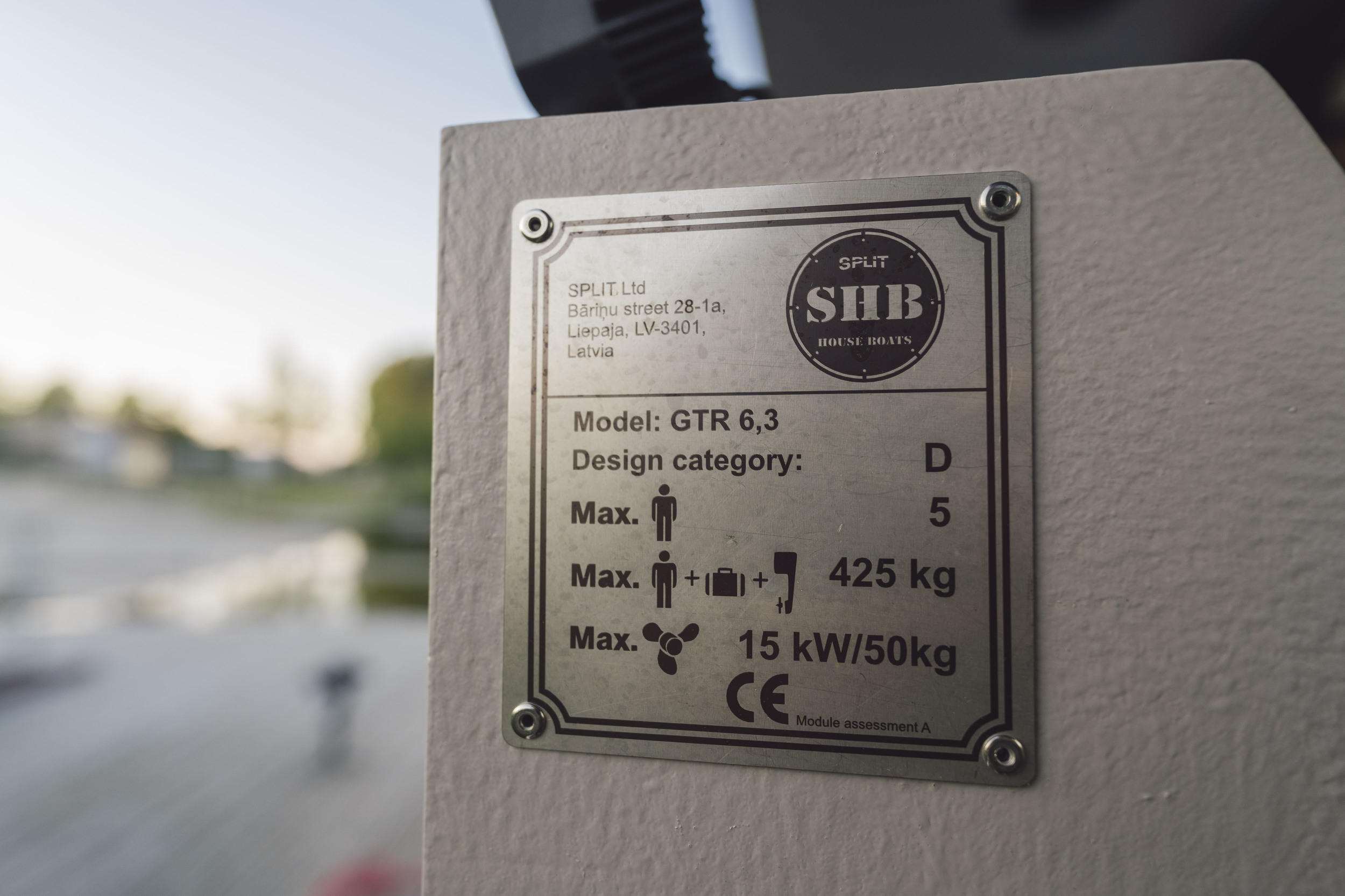 SHB Houseboat GTR 6.3