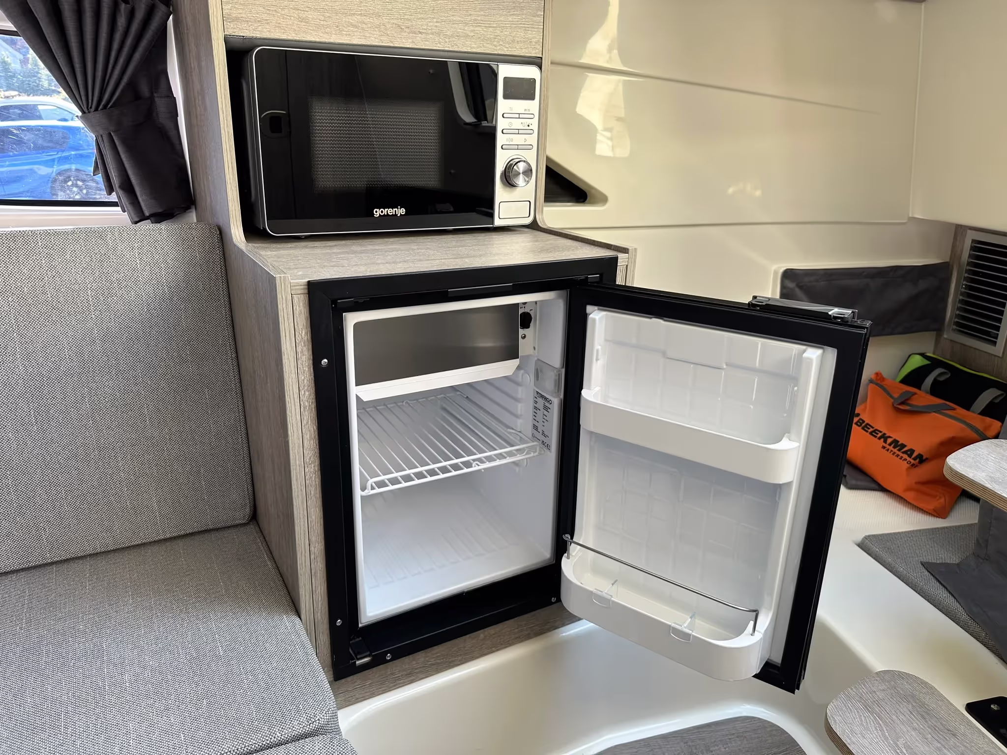 Quicksilver 875 Sundeck