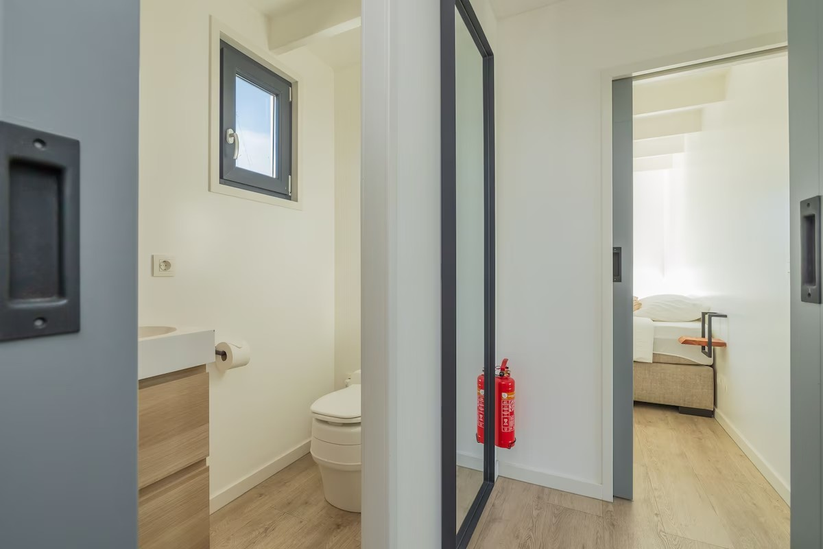 Surla 15 Houseboat Zelfvoorzienend