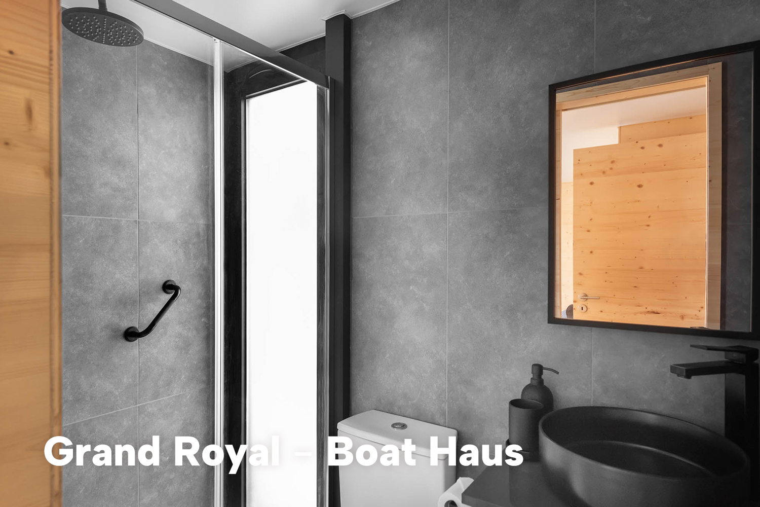 Boat Haus Mediterranean 12X4,5 ROYAL Houseboat