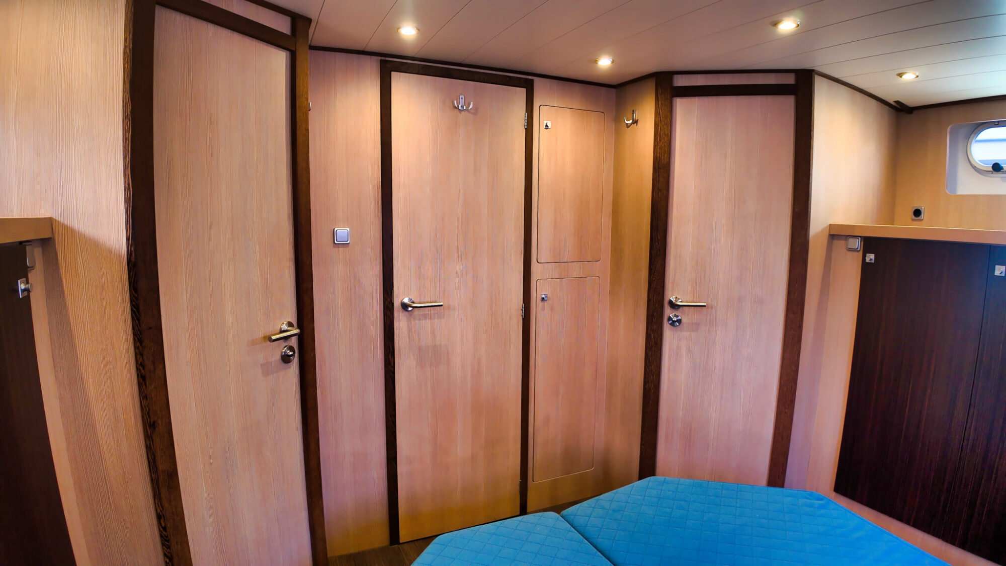 Aventura 43 AK Cabrio