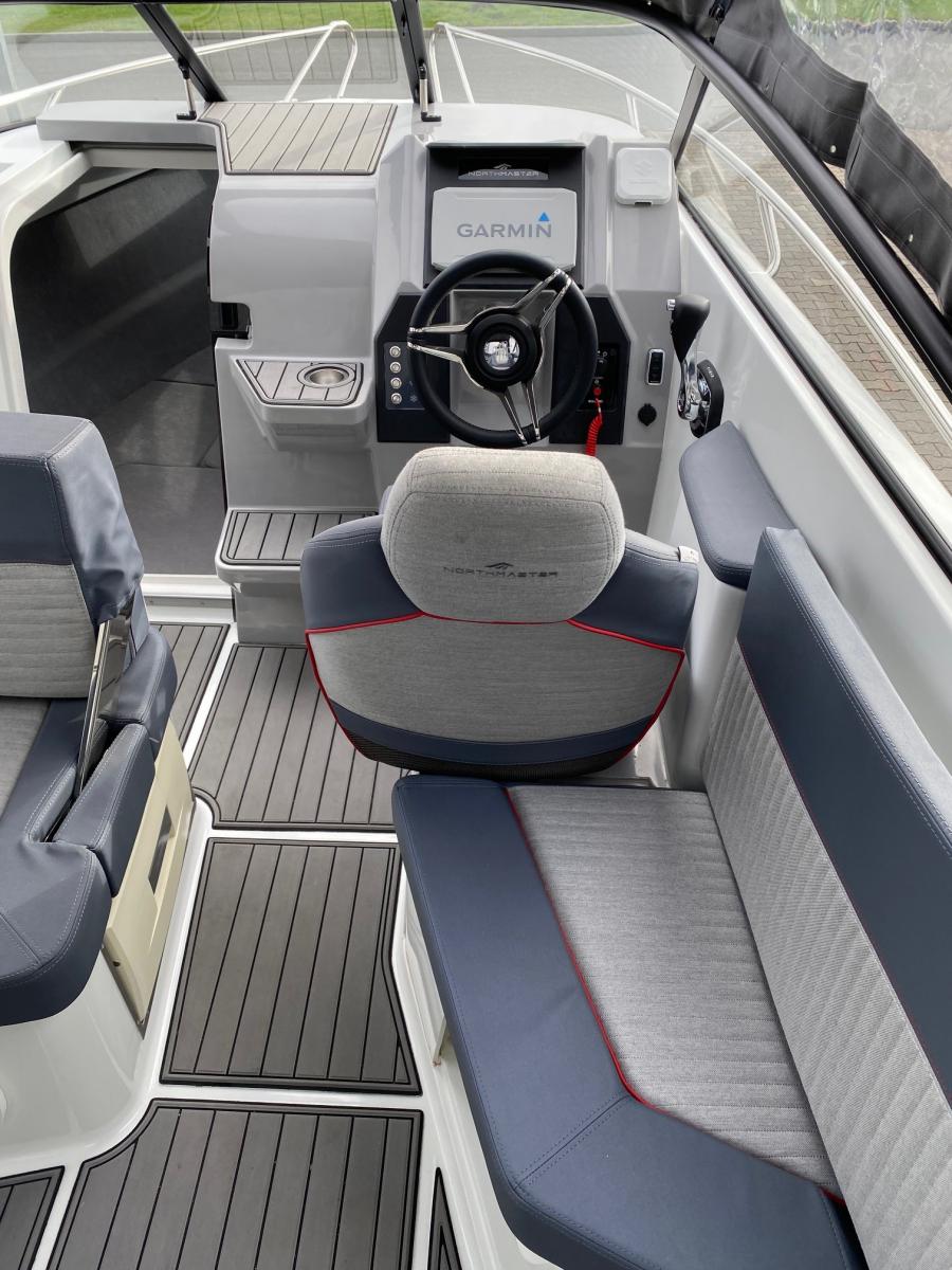 NorthMaster 685 Cabin