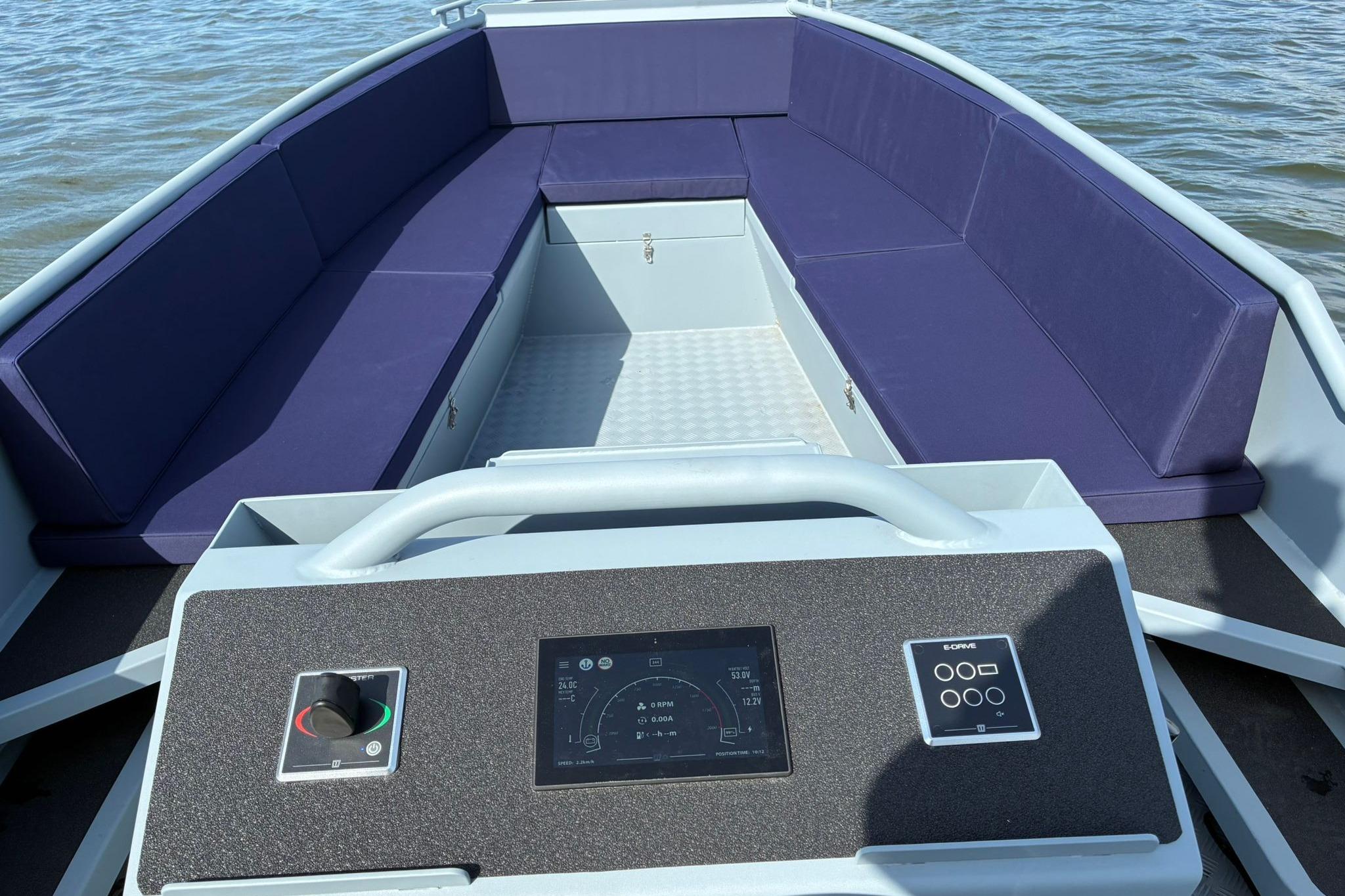 Stormer Tugboat 60