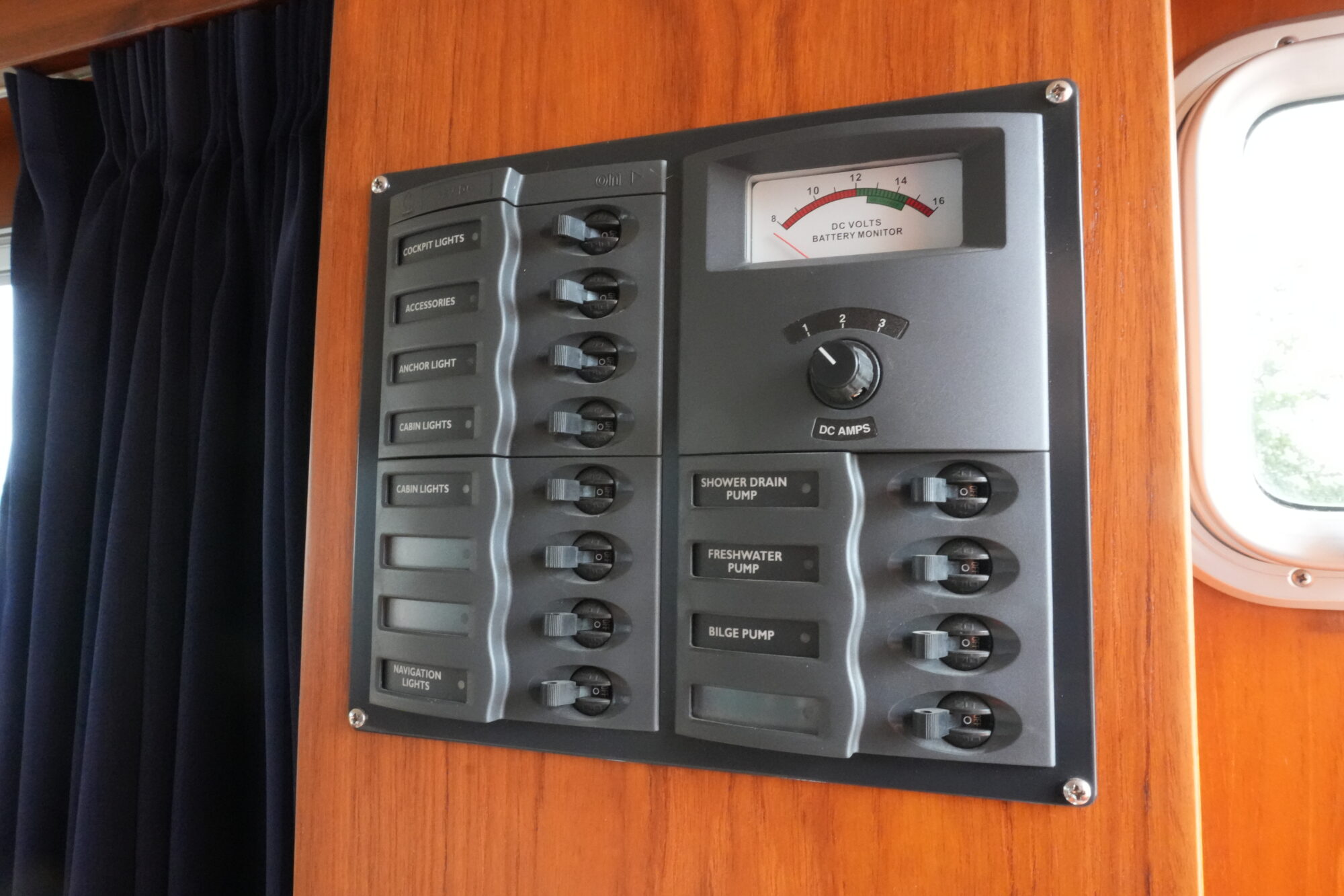 Casco 11.00 OK Flybridge