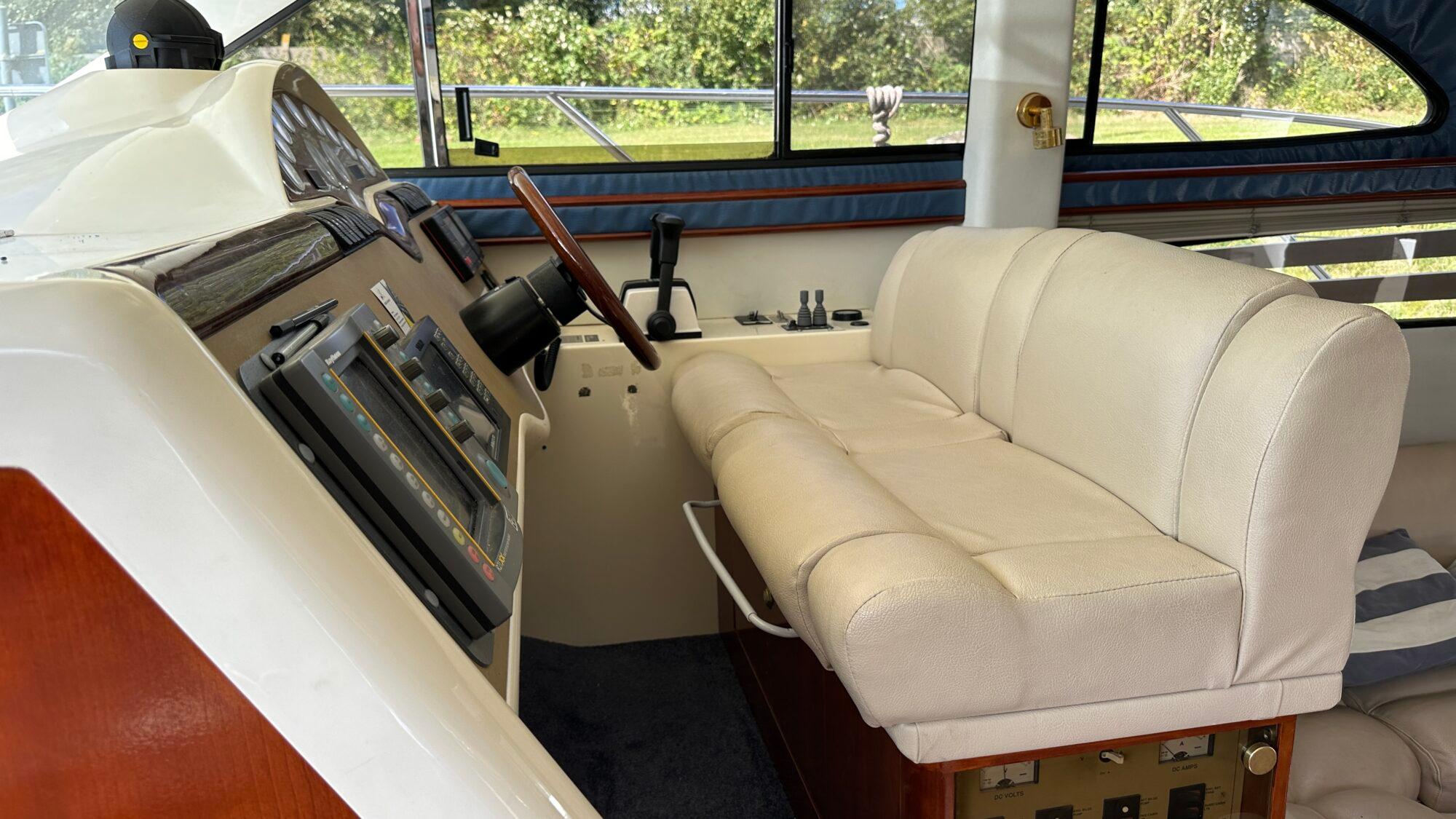 Fairline Fairline Phantom 40 Flybridge