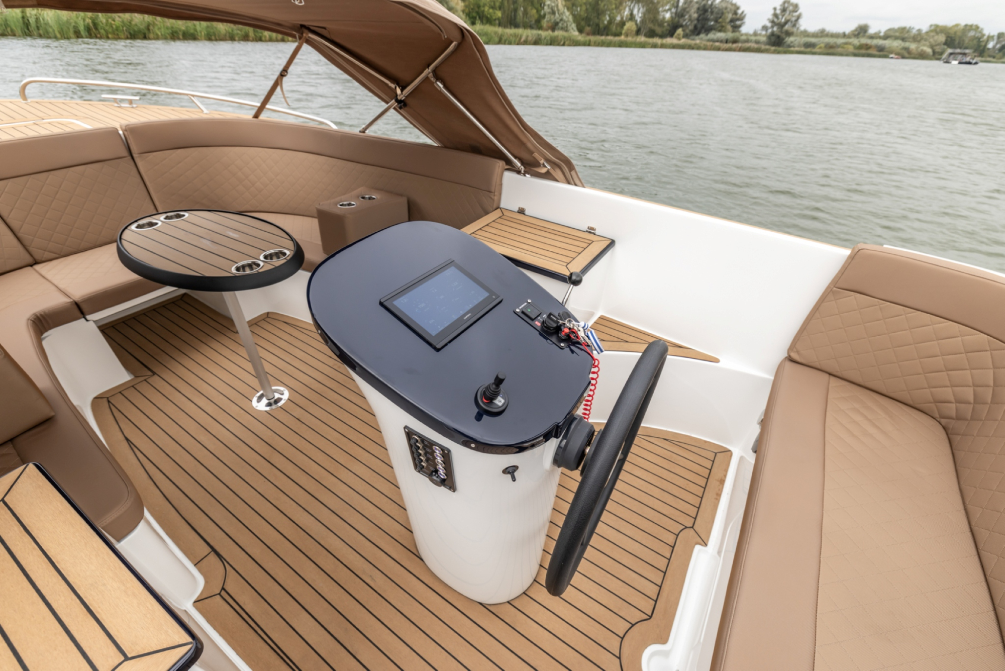 Maxima Boats 720 Retro