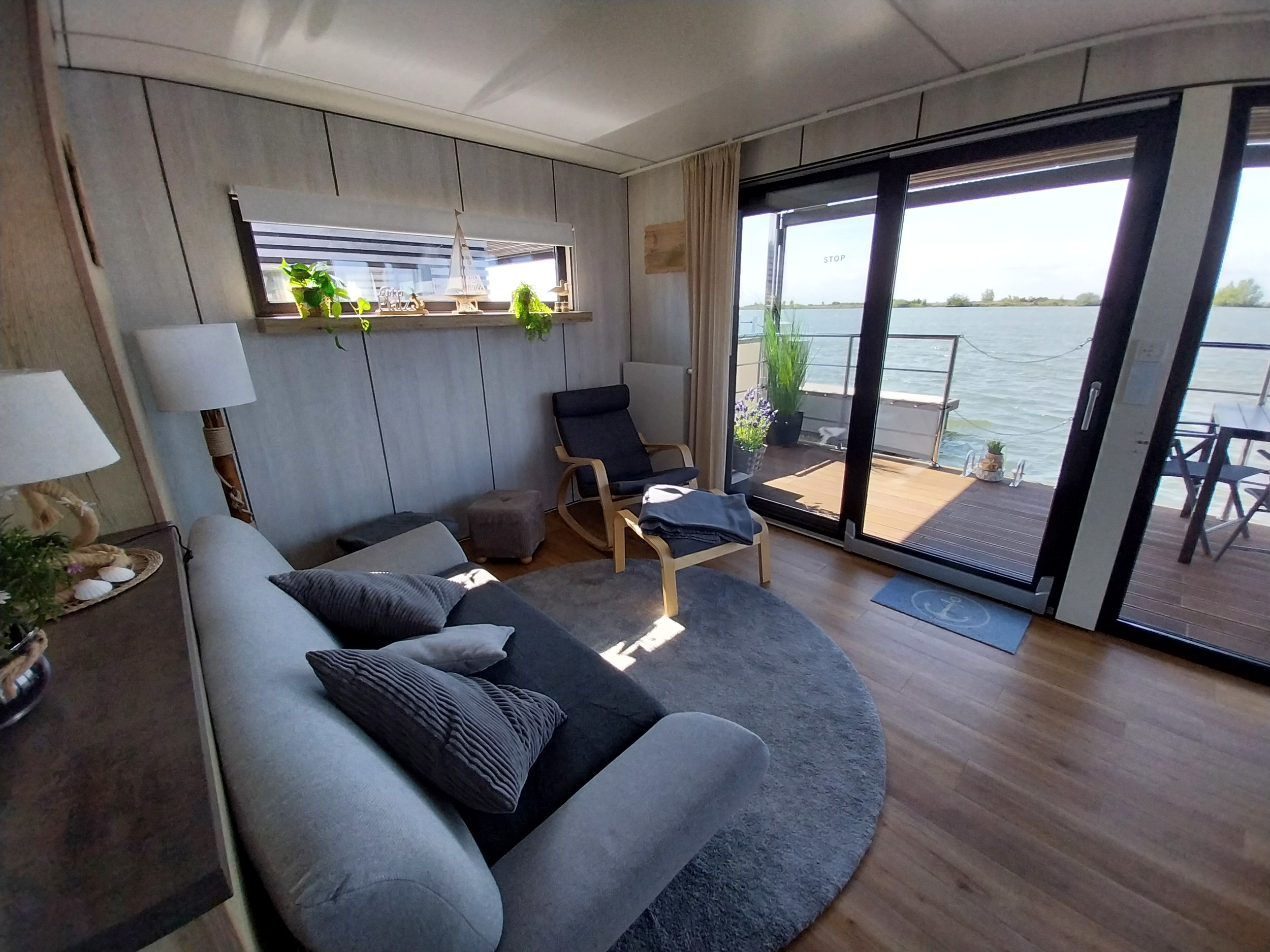 HT4 Houseboat Lelystad Ligplaats