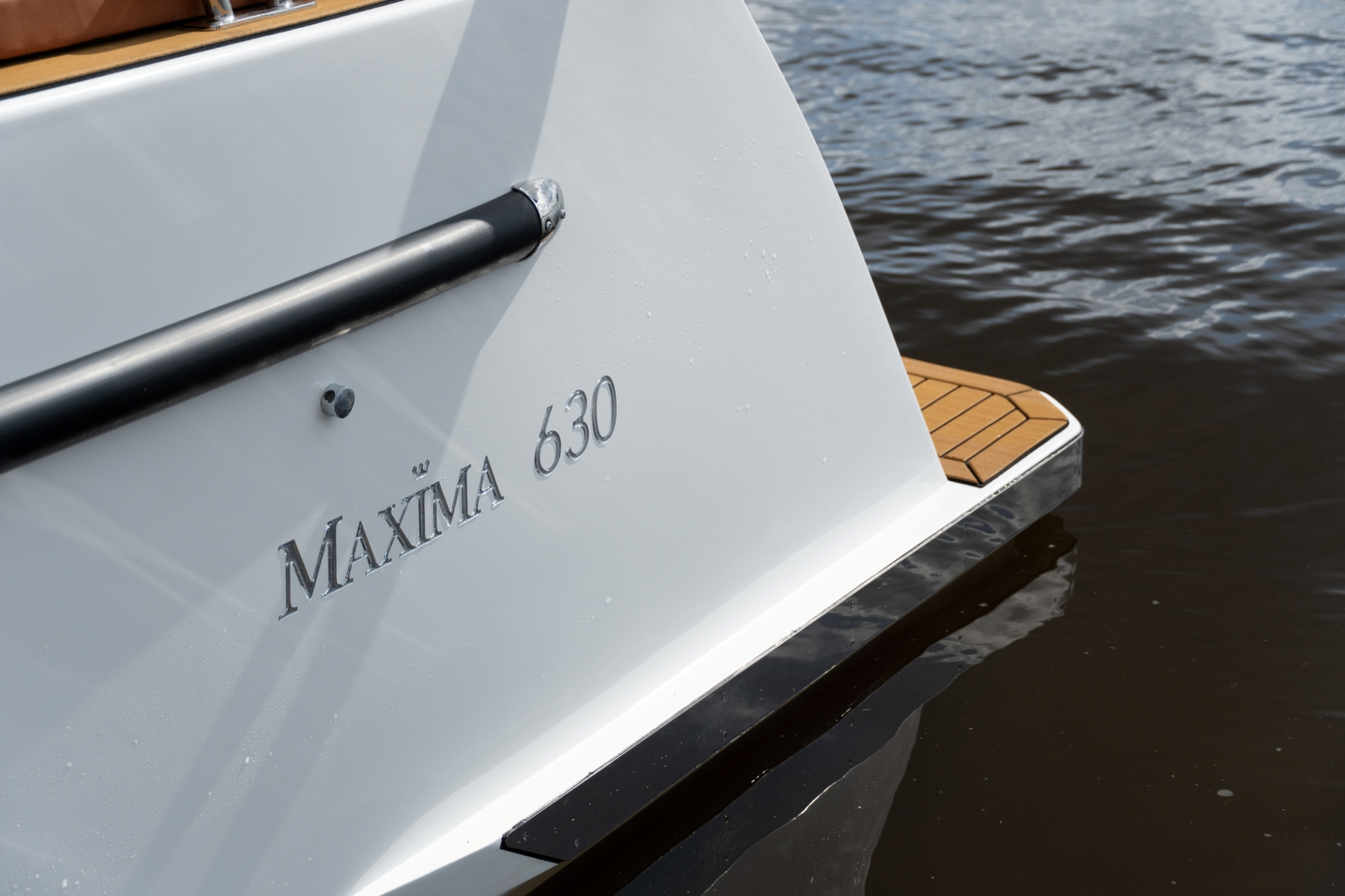 Maxima Boats 630