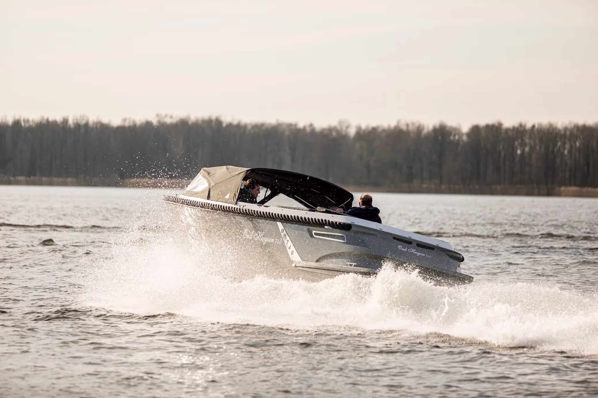 Oud-huijzer 740 Tender