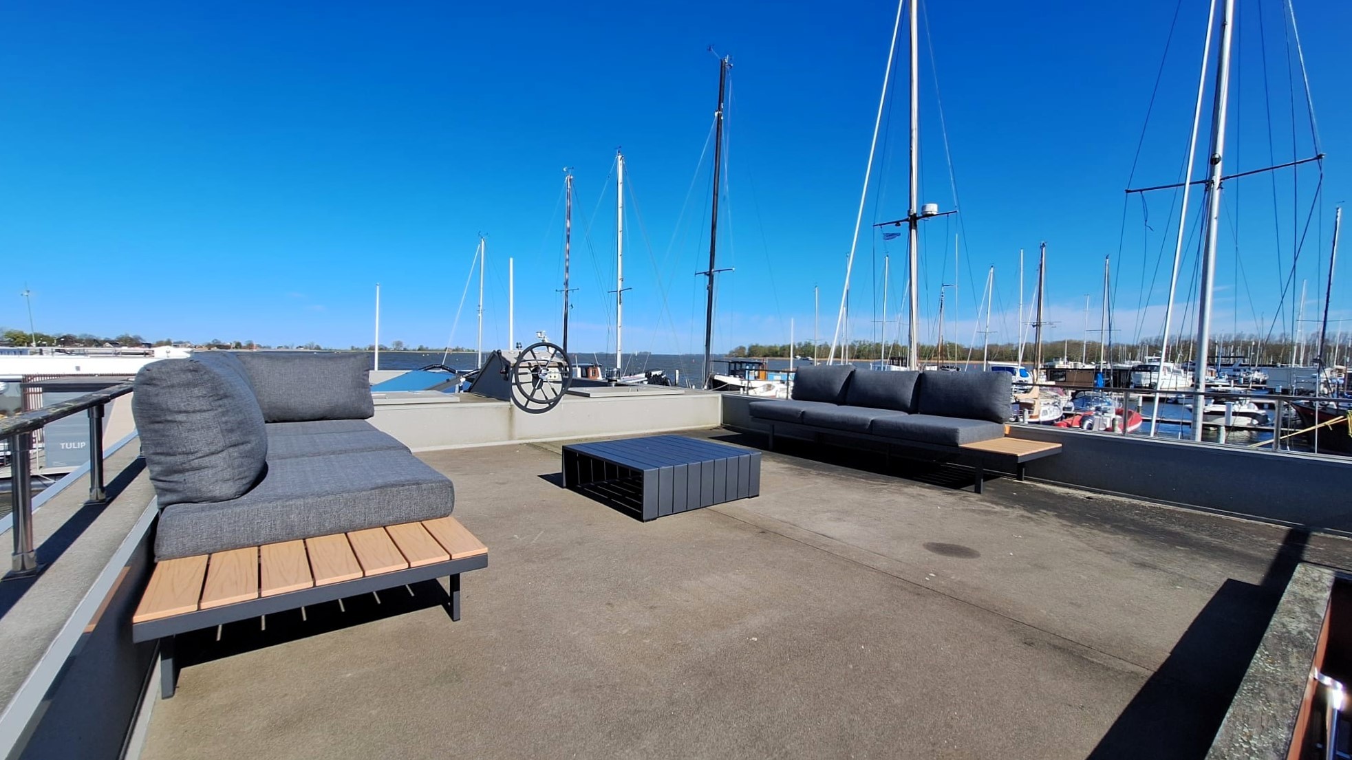 Surla 15 Houseboat Zelfvoorzienend