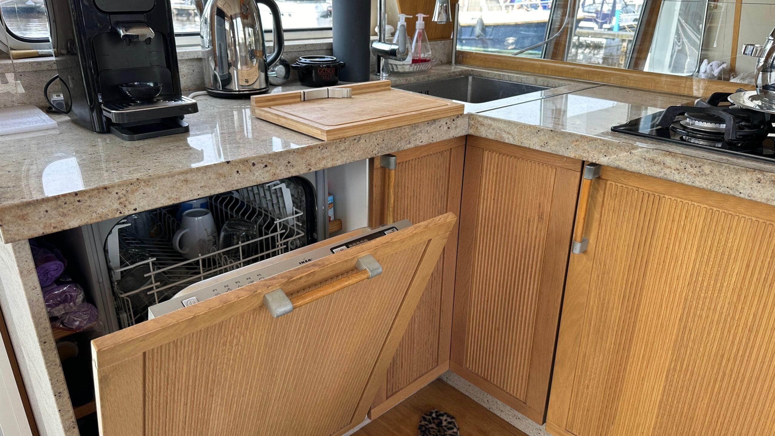 Motor Yacht Blieken Trawler 15.00