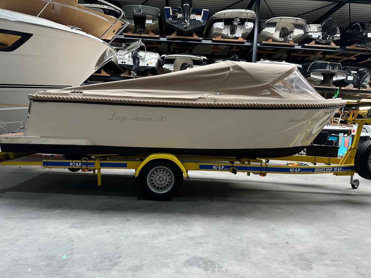 Lago Amore 595 Tender