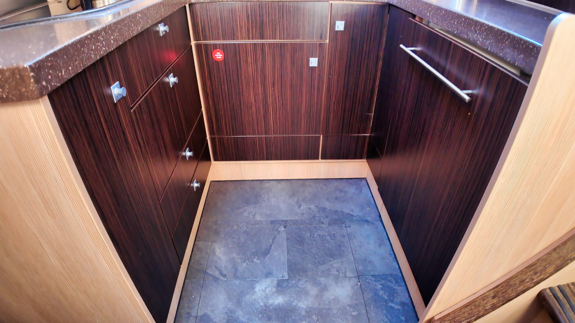 Aventura 43 AK Cabrio