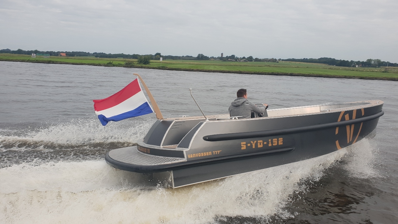 Van Vossen VanVossen Tender 777 (sport)