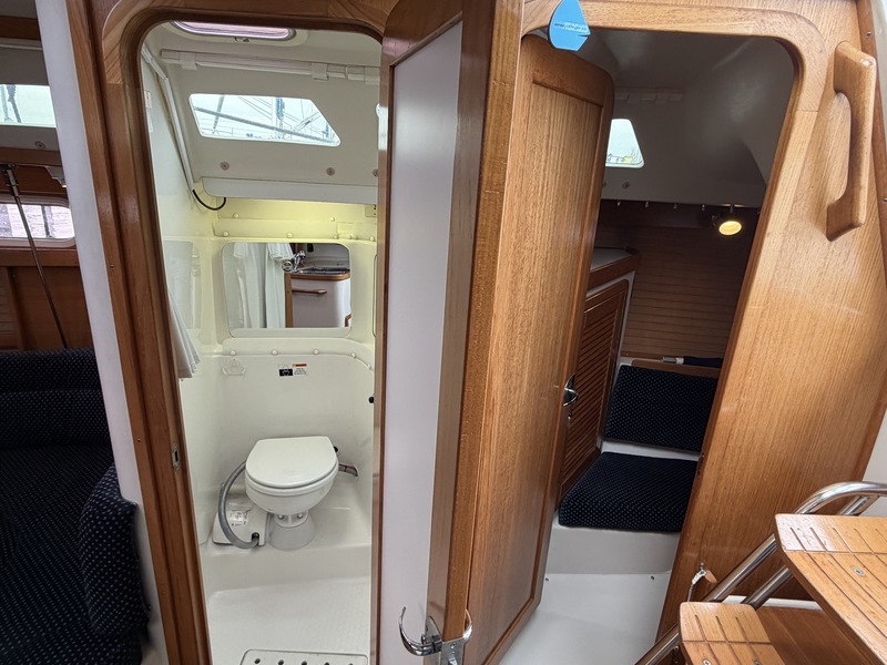 Catalina 320