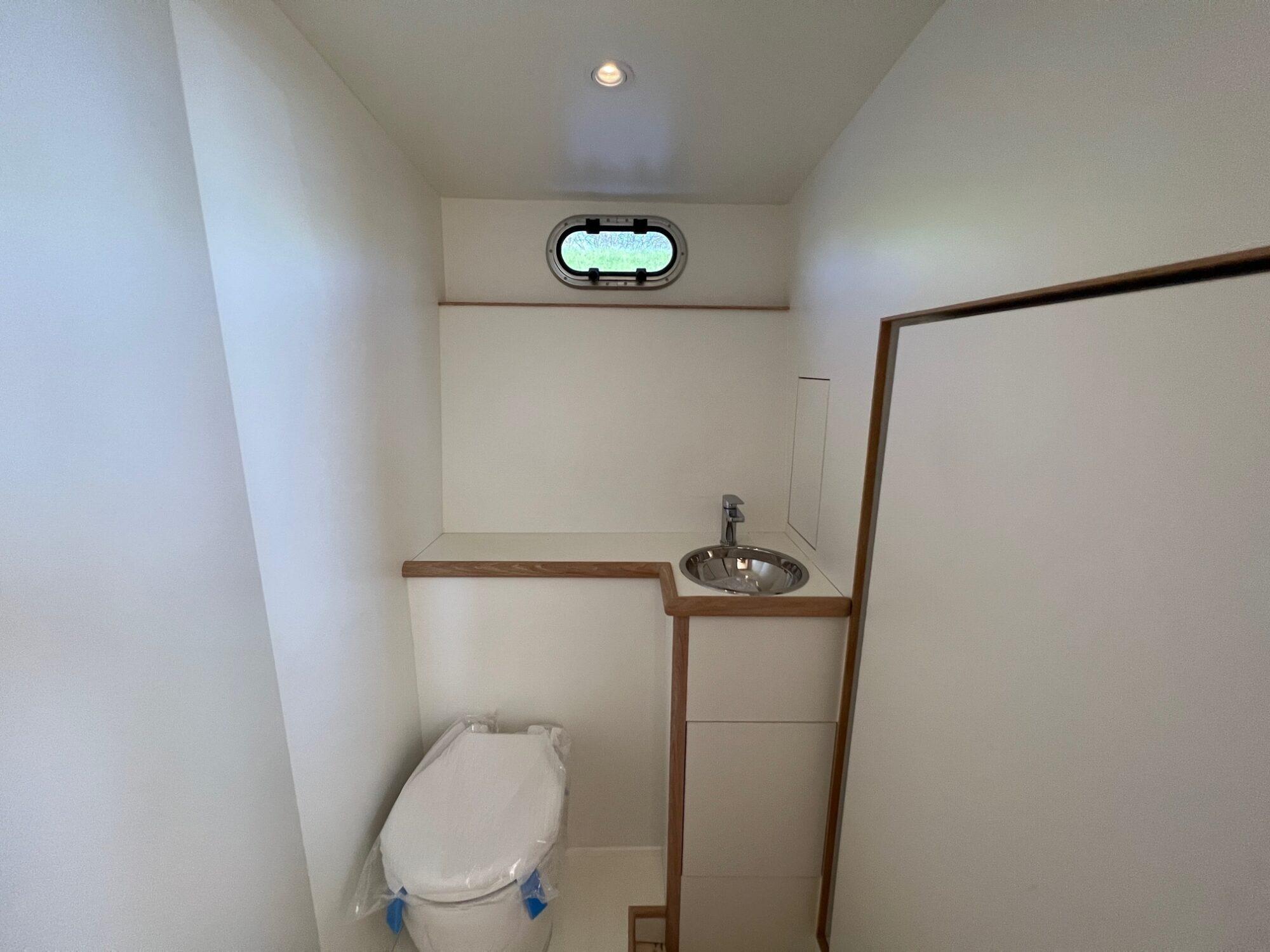 Van Vossen Van Vossen 12.80 AK