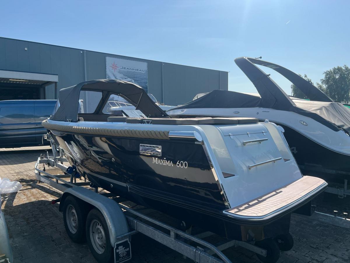 Maxima 600 Tender