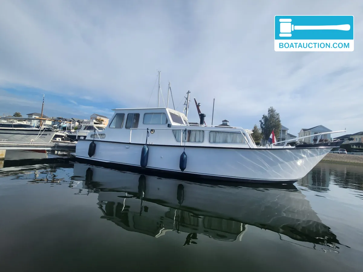 Motorboat 1050