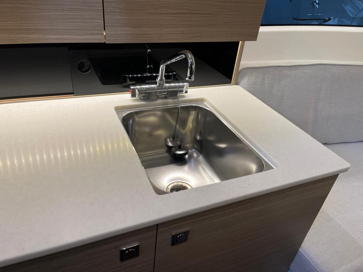 Jeanneau Cap camarat 9.0 WA serie 2