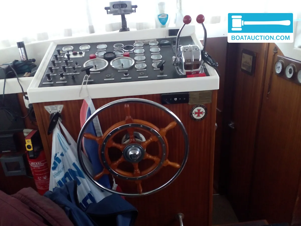 Broom 39 Continental