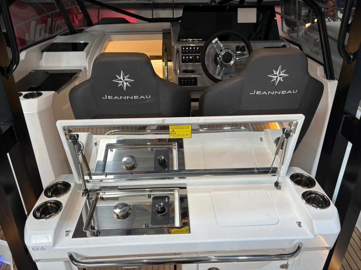 Jeanneau Cap Camarat 9.0 WA S2