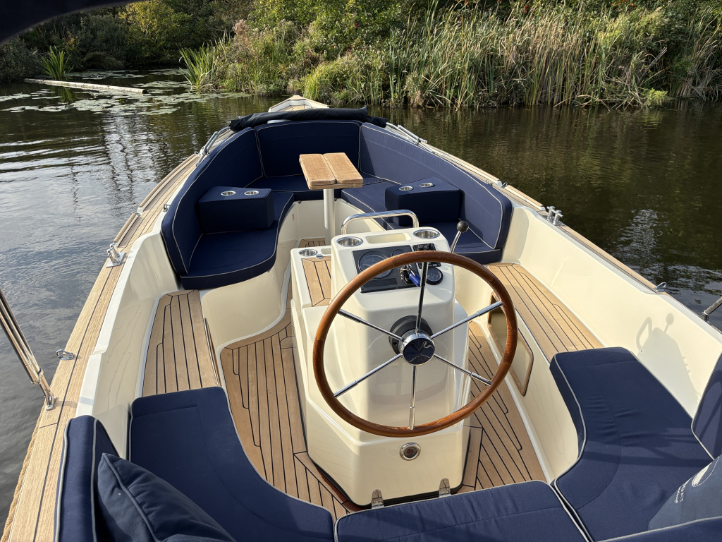 Interboat 19